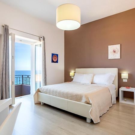 Appartamento Moderno Con Vista Mare Castelsardo Luaran gambar