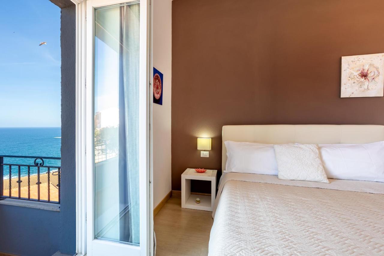 Appartamento Moderno Con Vista Mare Castelsardo Luaran gambar